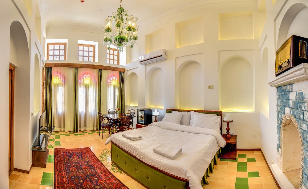 غرفة سرو فندق كرياس اصفهان