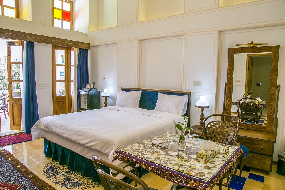 غرفة لاجورد فندق كرياس اصفهان